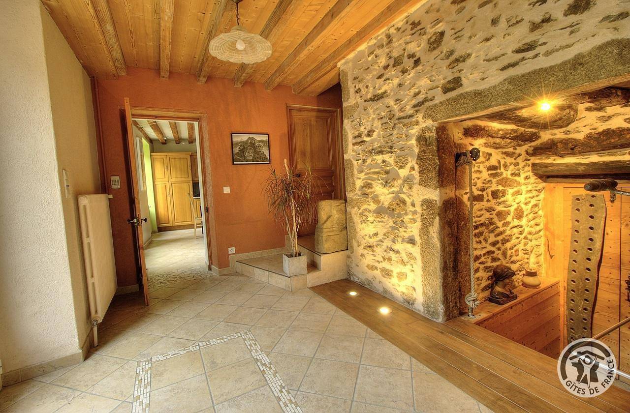 Les Gîtes de la Tour - Grand gîte in Saint-Jean-de-Touslas, Rhône