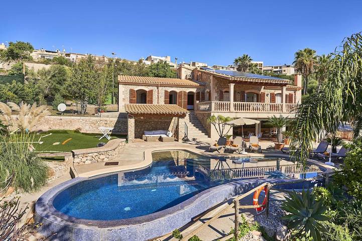 Villa for 6 people, with terrace and garden - 1