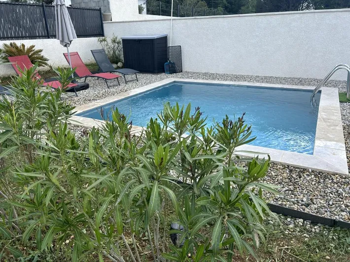 Casa de vacaciones para 4 personas, con piscina y jardín - 1