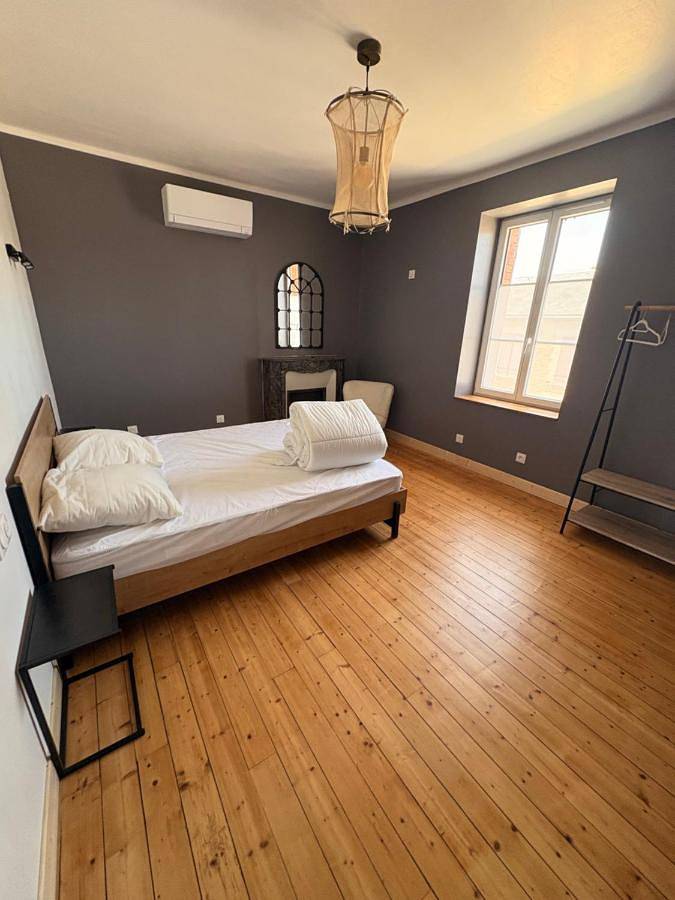 Maison d’hôte pour 8 personnes, avec Terrasse ainsi que Jardin et Vue à Chaumont-sur-Tharonne - 3