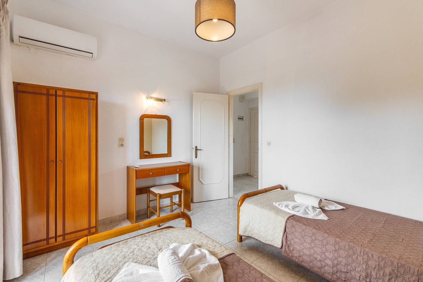 Ganze Wohnung, Ferienwohnung '3' mit Meerblick, Wlan und Klimaanlage in Korfu