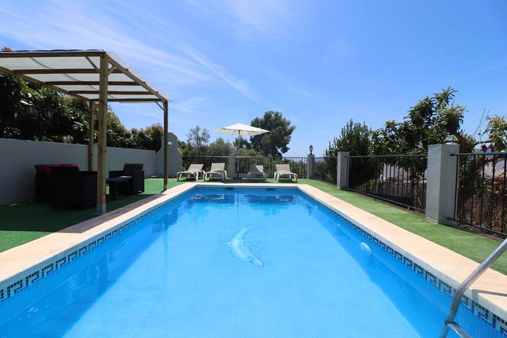 Casa rural para 5 personas, con jardín y terraza en Nerja - 4