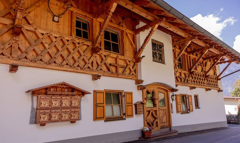 Ganze Wohnung, Ferienwohnung 'Broathack' mit Bergblick, Balkon und WLAN in Garmisch-Partenkirchen, Bayerische Alpen