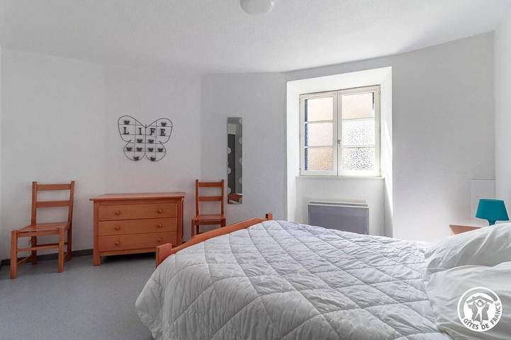 Location de vacances pour 4 personnes, avec jardin à Viverols - 2