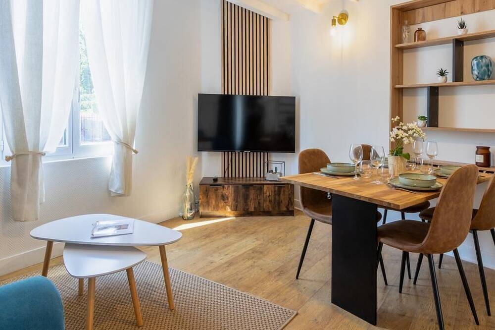 Le Relax - Air-conditioned house with terrace -Troyes in Troyes, Aube