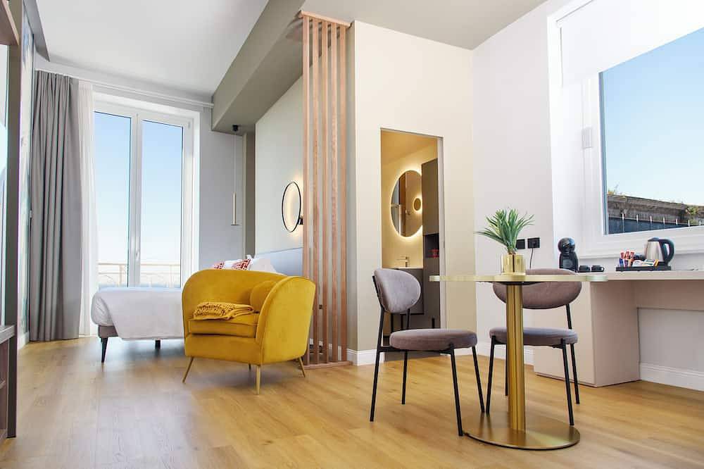 Entire apartment, Vesuvius Palace Aparthotel - Suite Giunone in Ercolano, Vesuvio National Park