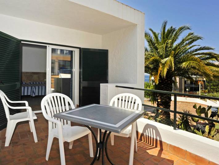 Gîte pour 4 personnes, avec terrasse à Roses - 2