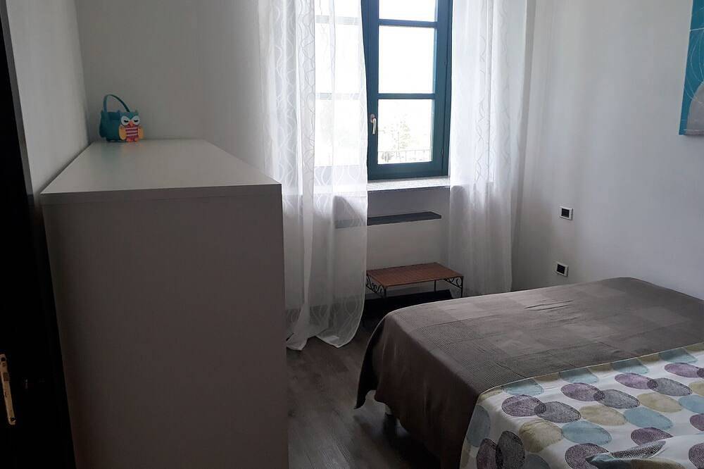 Ganze Wohnung, Campione Giulia Exclusive Lakefront in Tremosine, Gardasee-Berge