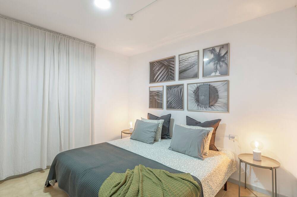 Apartamento entero, Apartamento 'Isla Bonita- A - 29' con vistas al mar, piscina compartida y Wi-Fi in Los Cancajos, La Palma Sur