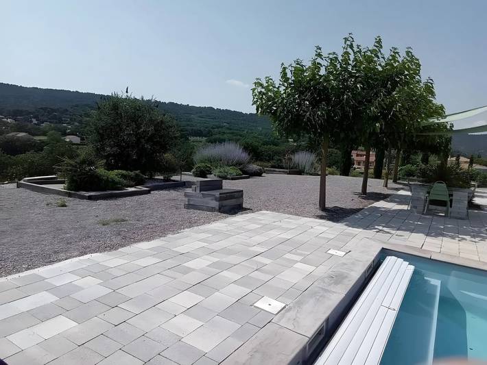 Chambre d’hôte pour 2 personnes, avec balcon et jardin à Marseille