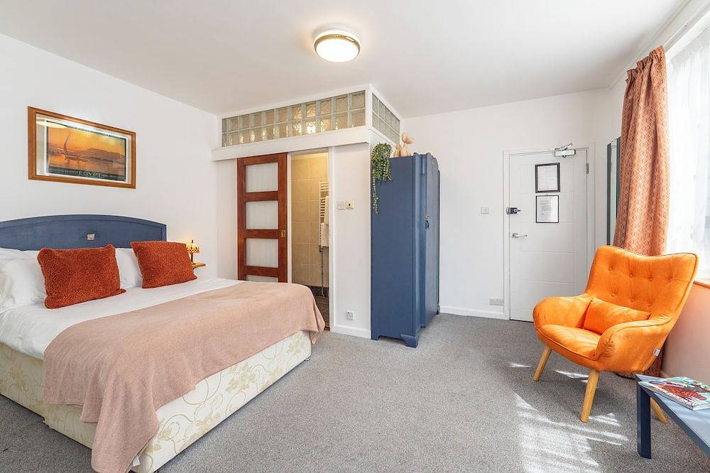 Ganze Wohnung, Eigenwilliges Art Deco Studio mit privater Terrasse in Southsea, Portsmouth