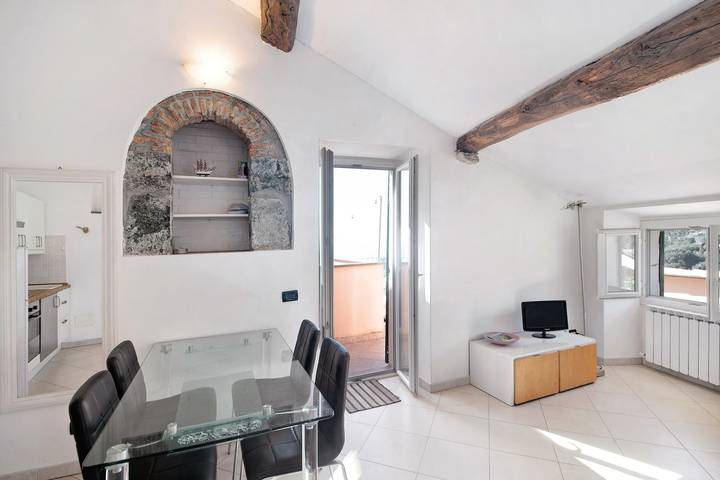 Appartamento intero, Appartamento "Serra Trilocale" vicino al mare con terrazza privata in Bonassola (Città), Bonassola