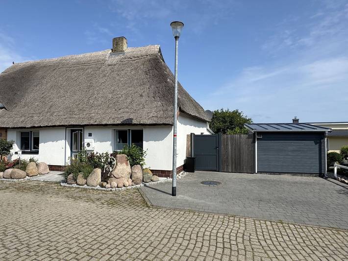 Ferienhaus für 4 Personen, mit Terrasse und Garten auf Rügen - 3