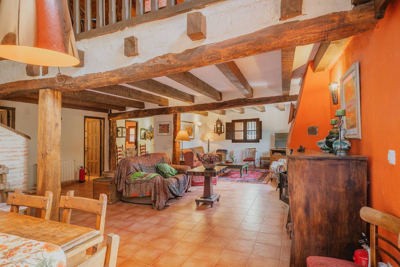 Casa La Romana – Refugio de montaña con terraza privada y vistas al jardín in Ayllón, Provincia de Segovia