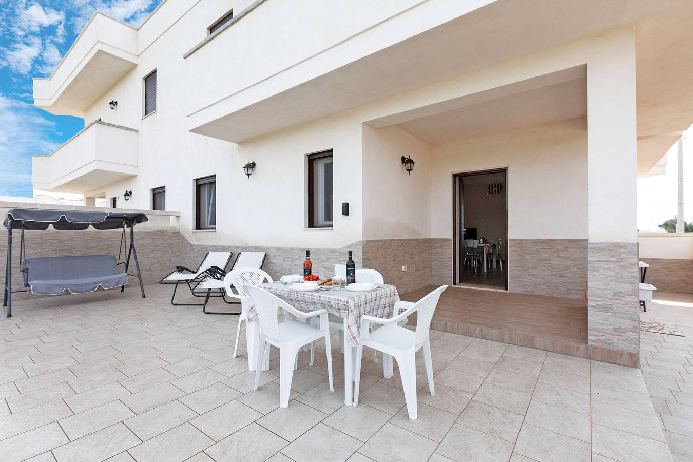 Apartamento entero, Le Bianche Apt1 with Garden Near The Sea in Manduria, Golfo de Tarento