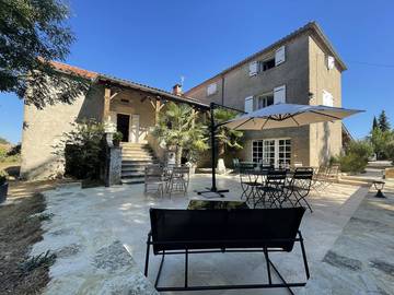 Chambre d’hôte pour 3 personnes, avec jardin et piscine, animaux acceptés à Laburgade