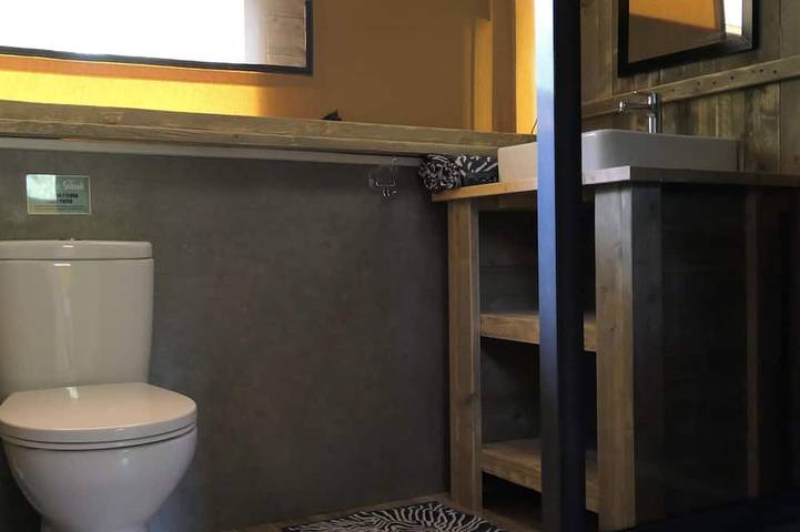 Gîte pour 6 personnes, avec jardin et piscine à Revest-du-Bion - 4