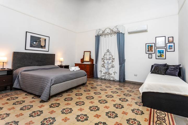 Ferienwohnung für 5 Personen, mit Balkon in Catania - 3