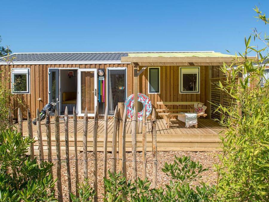 Camping Sea Green Les Grenettes  - Mobilhome 6 personnes - Cottage Prestige 3 chambres 2 salles de bain in Sainte-Marie-de-Ré, Île de Ré