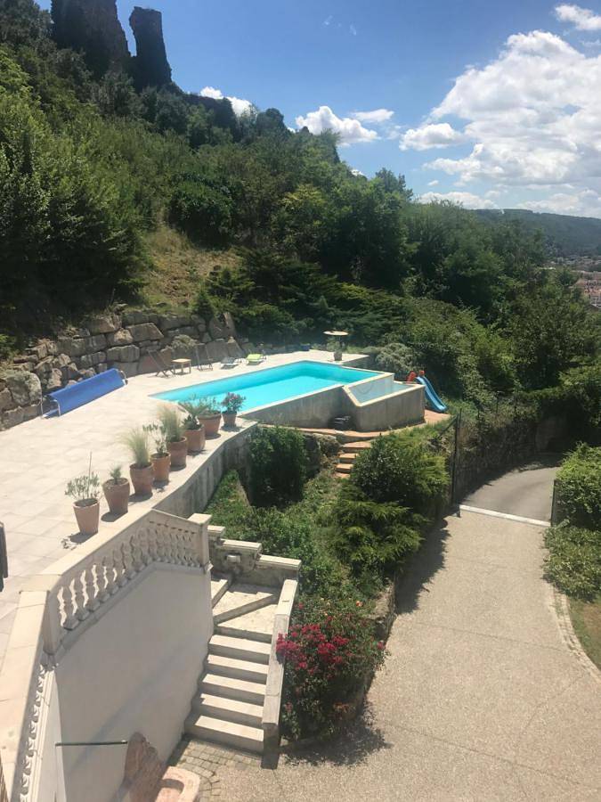 Gîte pour 3 personnes, avec piscine et terrasse ainsi que jardin et vue, animaux acceptés à Vienne (Isère) - 3