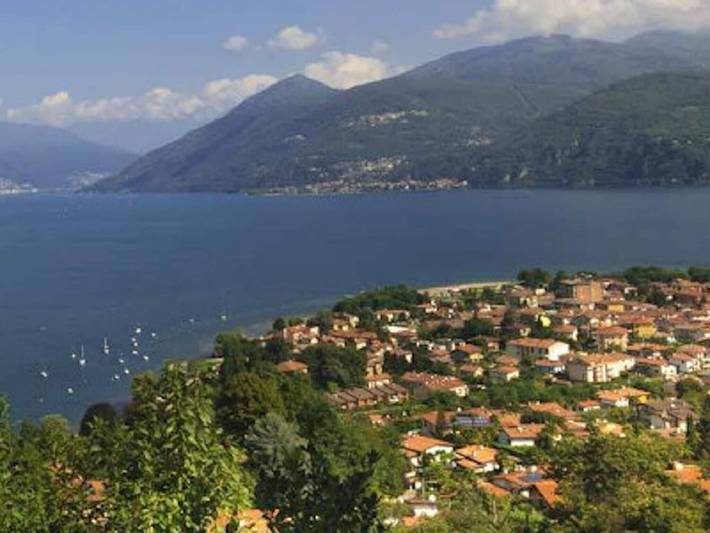Ferienhaus für 7 Personen, mit Garten und Seeblick in Maccagno con Pino e Veddasca