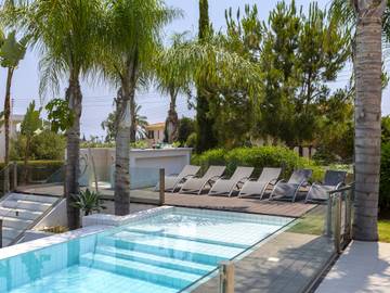 Villa for 8 Guests in Protaras, South Cyprus, Picture 1