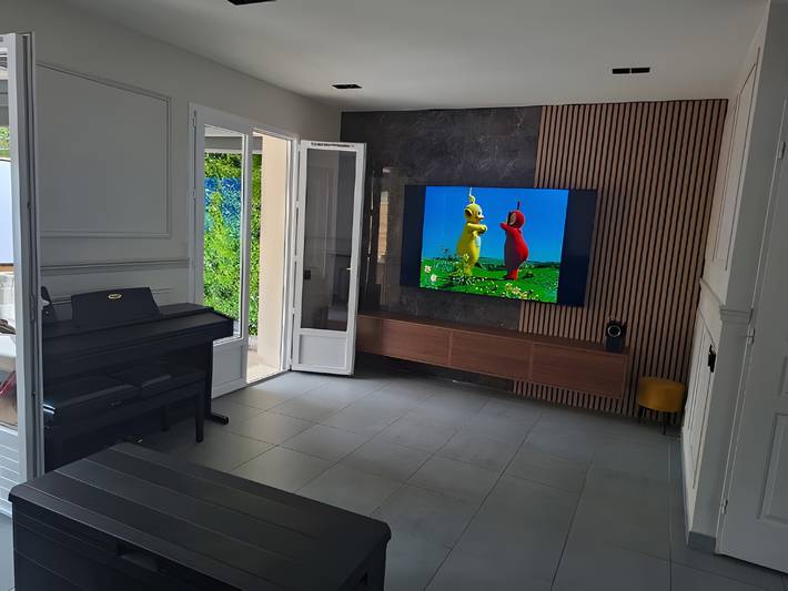 Ferienhaus „Chez Elie!“ mit privater Terrasse, Garten und Wlan in Orléans, Loire-Tal