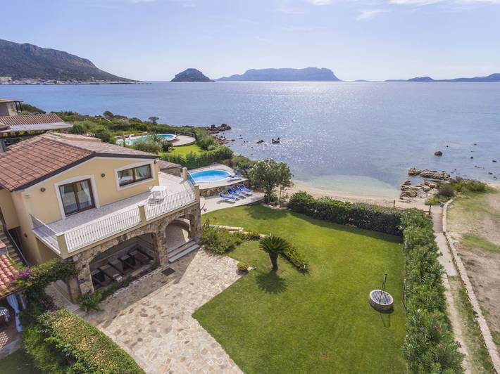 Villa pour 10 personnes, avec jardin ainsi que piscine et terrasse dans Costa Smeralda - 2