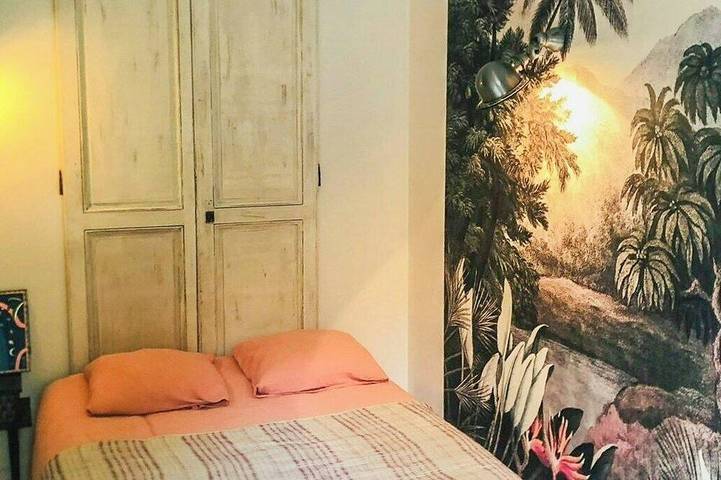 Location de vacances pour 6 personnes, avec piscine et jardin à Bouhet - 2
