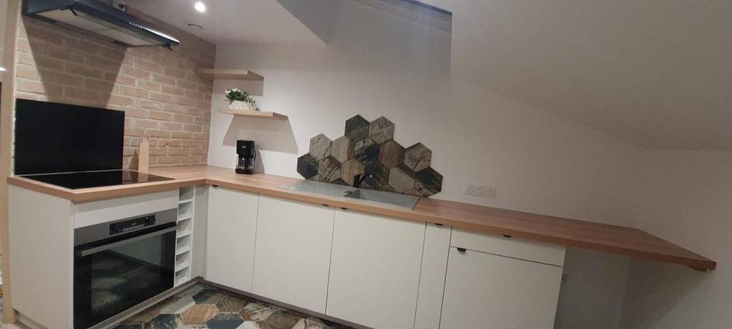 Location de vacances pour 6 personnes, avec terrasse à Preures - 3