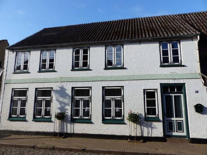 Ferieudlejning for 6 personer, med Terrasse og Have i Frederiksstad
