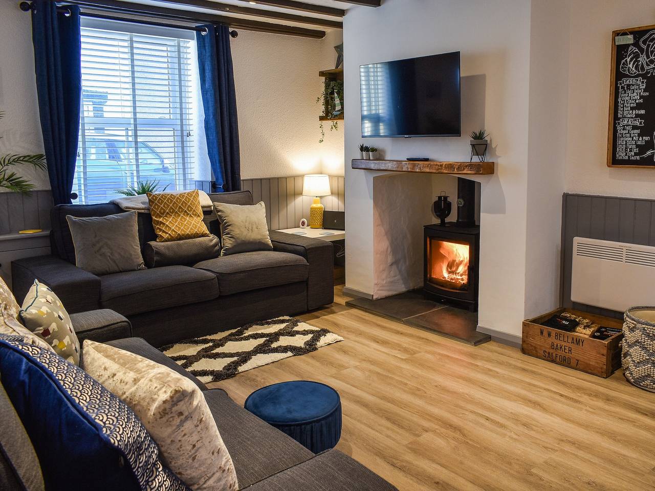 Low Quay Cottage in Conwy, Conwy region