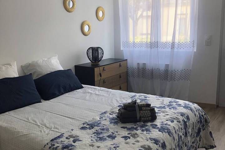 Location de vacances pour 7 personnes, avec piscine et jardin à Longué-Jumelles - 3