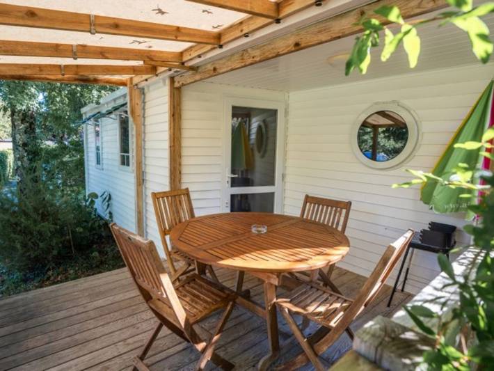 Mobil home pour 4 personnes, avec piscine et terrasse, animaux acceptés - 1