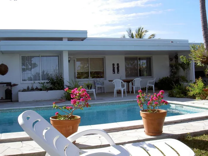 Ferienwohnung für 3 Personen, mit Ausblick und Pool sowie Balkon - 1
