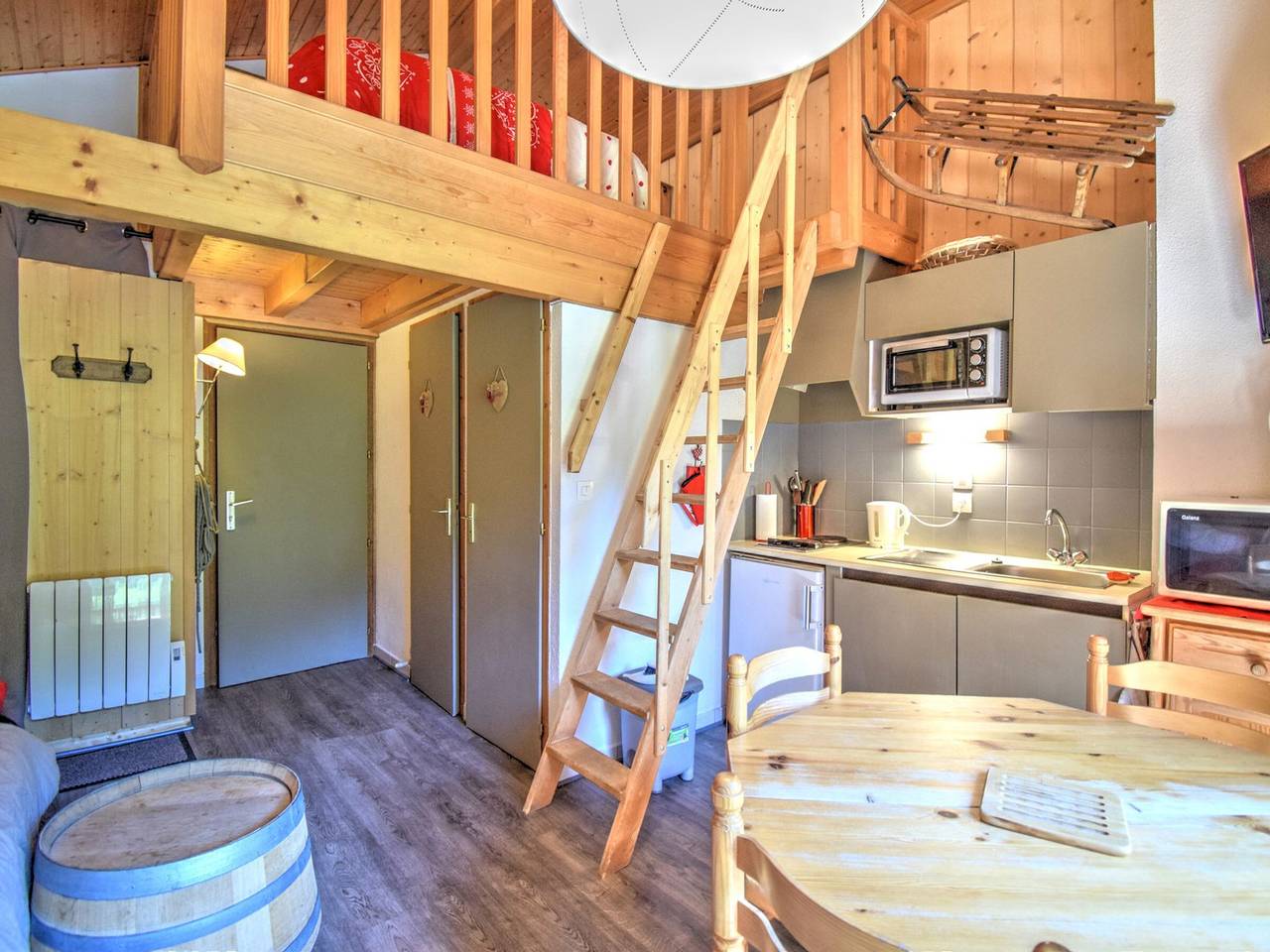 Gehele studio, Studio voor 4 personen met balkon in Morzine, Les Portes du Soleil