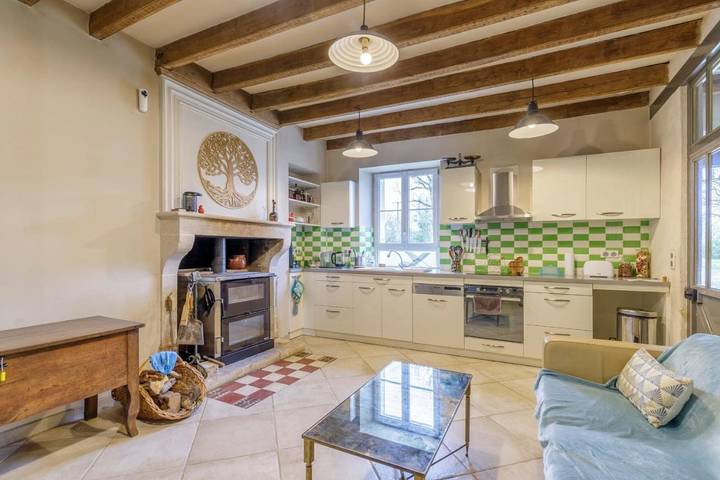Location de vacances pour 6 personnes, avec jardin à Prissac - 4