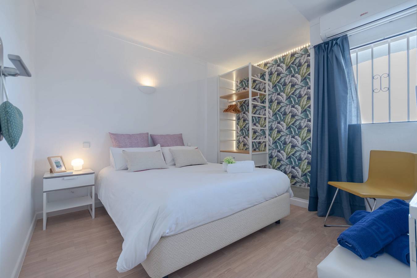 Apartamento entero, Apartamento de vacaciones para 2 personas con balcón in Alcúdia, Costa de Mallorca
