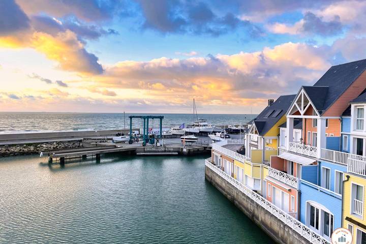 Location de vacances pour 2 personnes, avec Balcon et Terrasse à Deauville