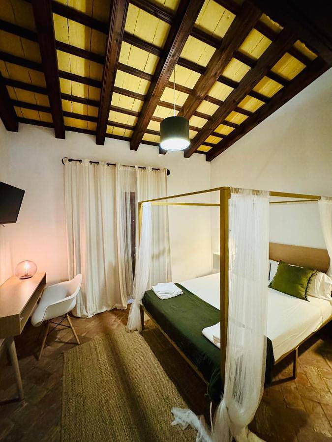 Location de vacances pour 4 personnes, avec terrasse ainsi que jardin et piscine à Carmona - 4