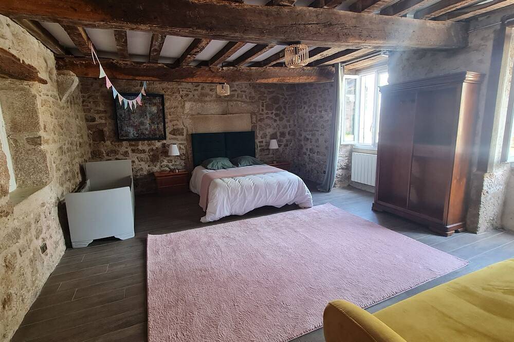 Gîte avec piscine aux portes du Morvan – Jusqu’à 15 personnes in Cussy-les-Forges, Parc naturel régional du Morvan