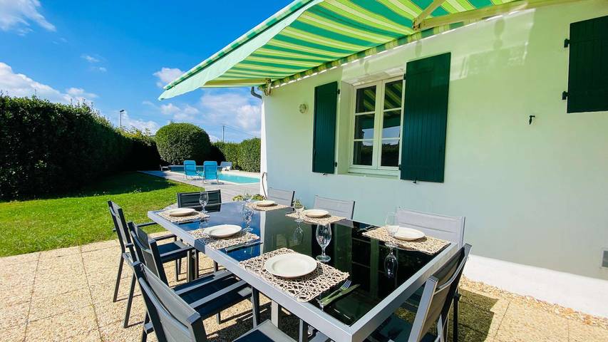 Gîte pour 8 personnes, avec jardin et piscine, animaux acceptés à Le Bois-Plage-en-Ré - 4