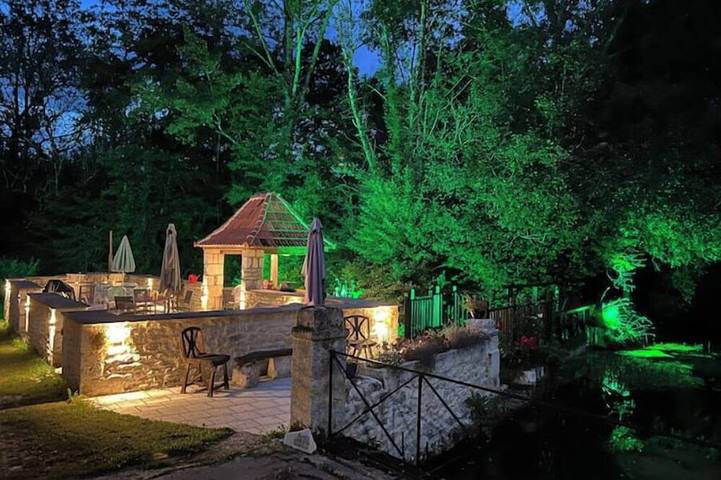 Gîte pour 4 personnes à Champagne-et-Fontaine