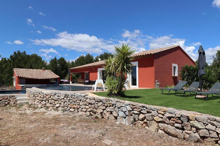 Villa pour 8 personnes, avec jardin ainsi que piscine et vue, animaux acceptés à Le Beausset - 2
