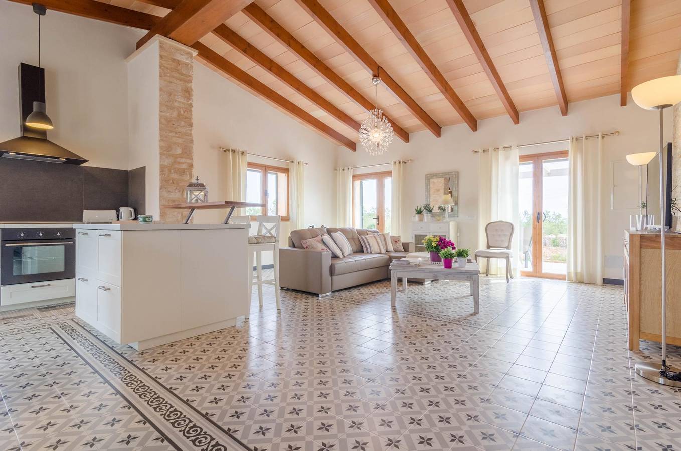 Villa Gemma - Ferienhaus mit privaten Pool in Ses Salines. Kostenloses W-Lan in Ses Salines, Mallorcas Küste