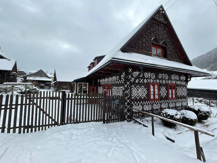 Location de vacances pour 12 personnes, avec vue dans Cicmany