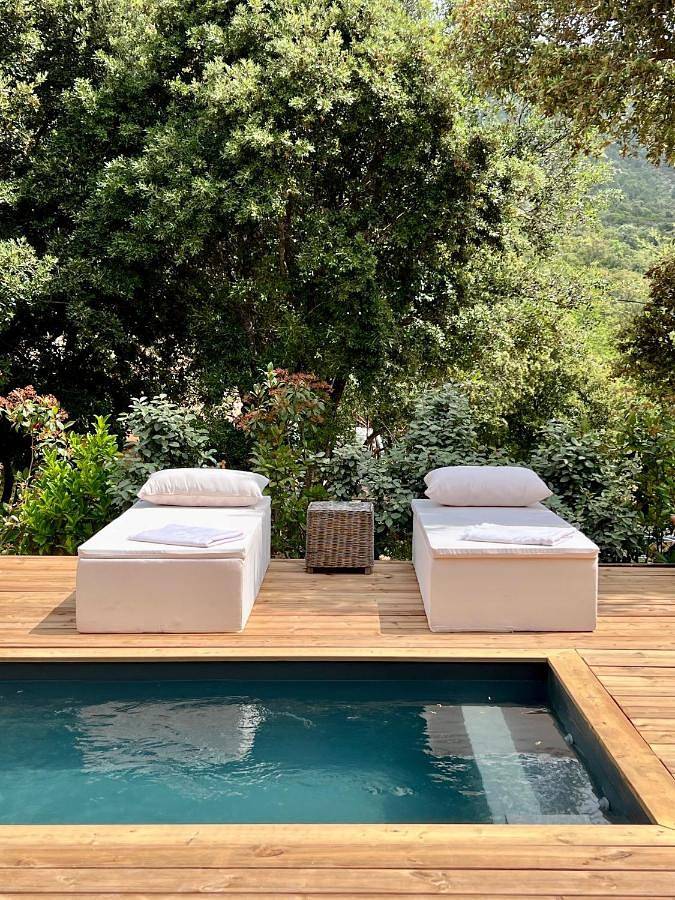 Chambre d’hôte pour 2 personnes, avec piscine ainsi que vue et jardin en Corse - 4