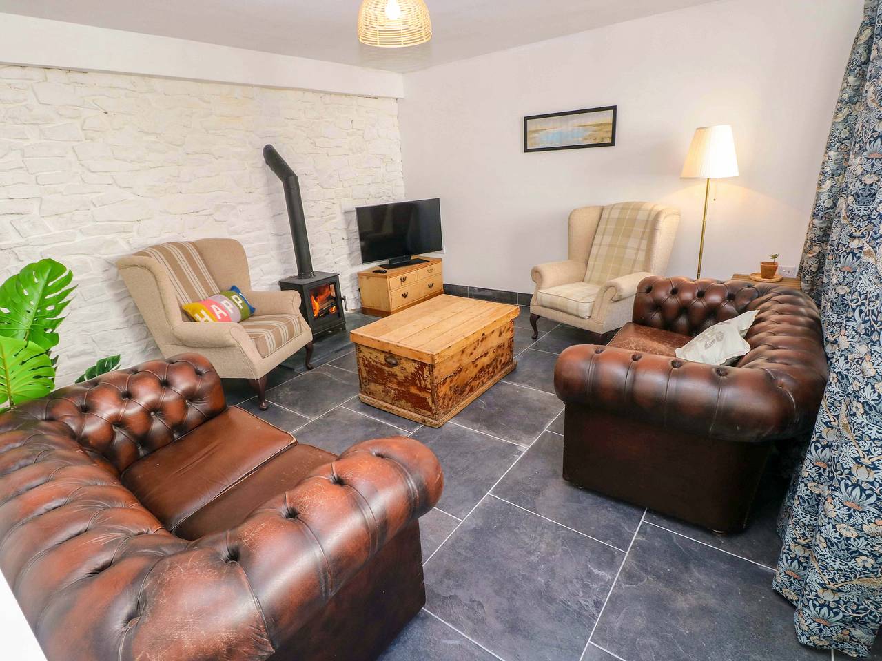 Coach House Cottage in Broad Haven, Pembrokeshire