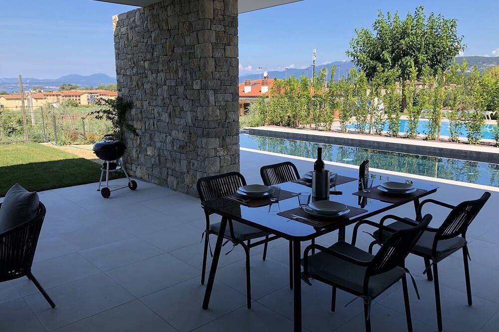 Villa Andrea avec piscine in Bardolino, Montagnes autour du lac de Garde