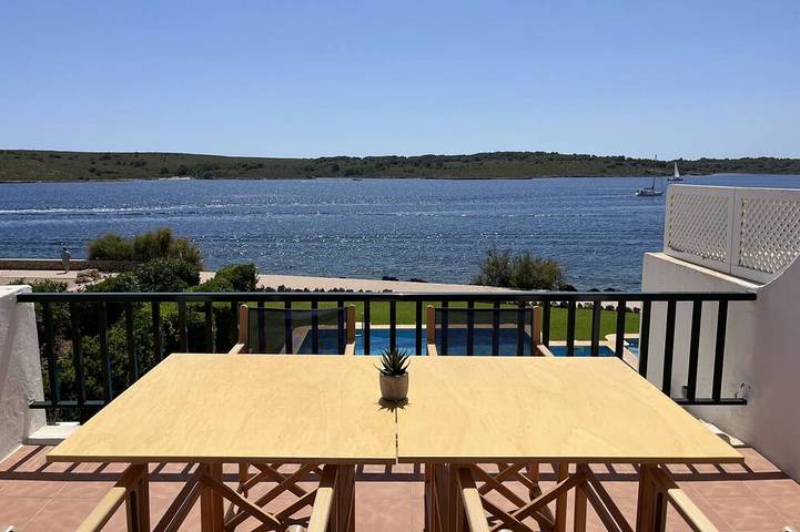 Ferienwohnung für 4 Personen, mit Terrasse und Pool sowie Garten in Fornells